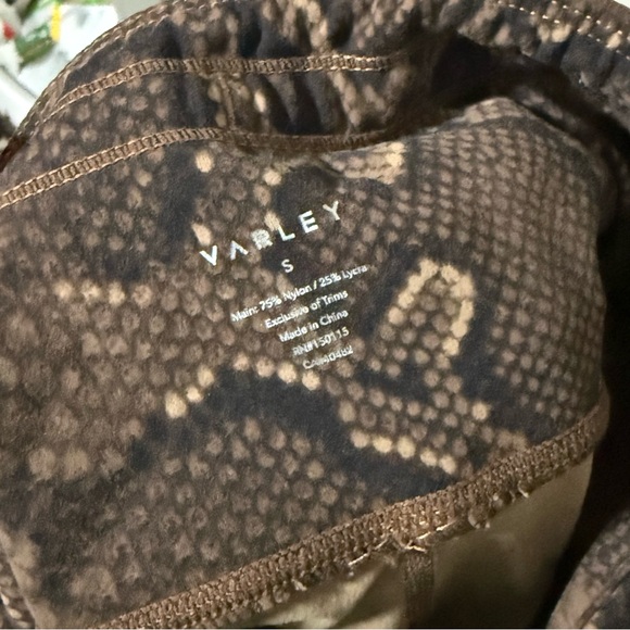 VARLEY Python Let's Go Short Brown Size Small - Picture 7 of 8